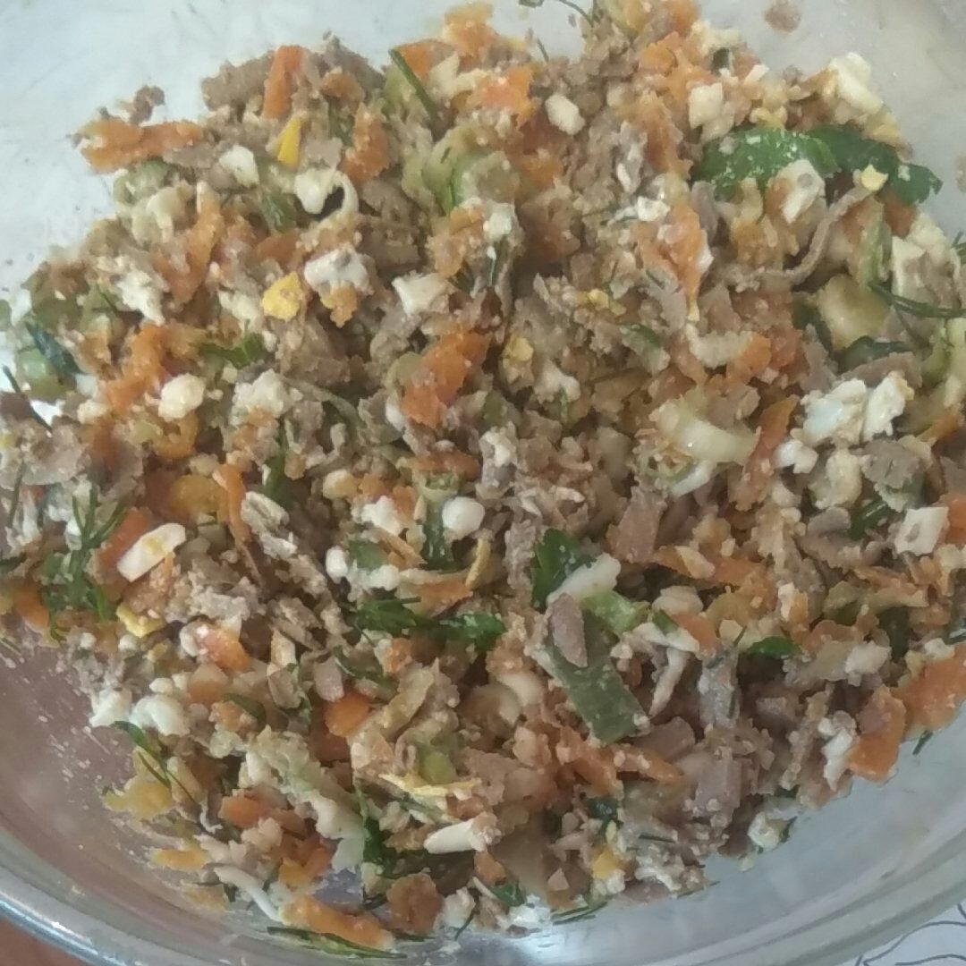 Салат из печени говяжьей с морковью яйцом и луком с Салат из печени говяжьей с морковью яйцом и луком с