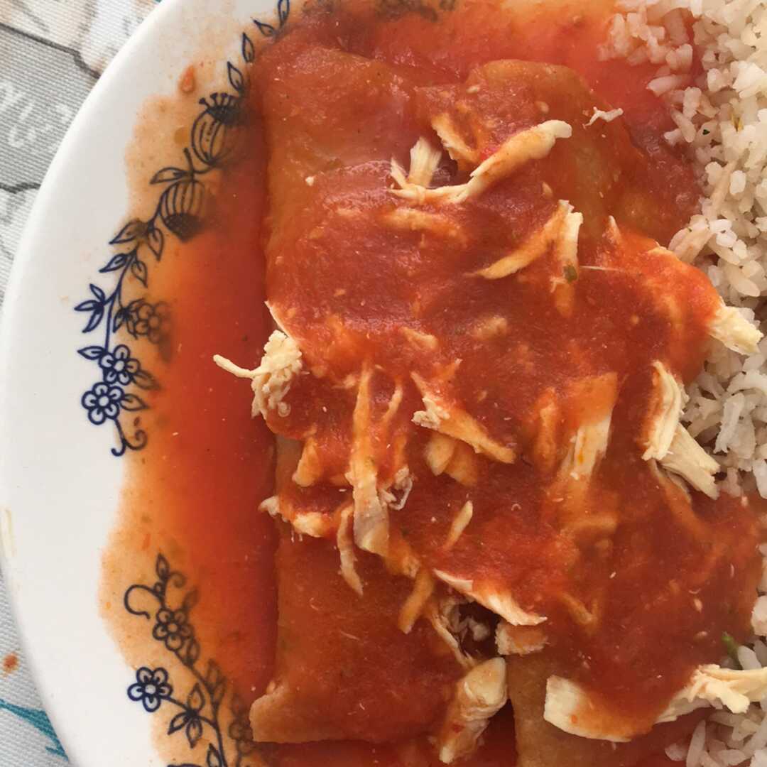 Calorías en Enchilada con Pollo y Queso en Salsa de Tomate-Basados e  Información Nutricional