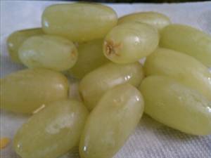 Grapes (American Type, Slip Skin)