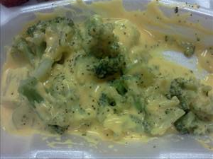 Cooked Broccoli with Cheese Sauce (from Frozen)