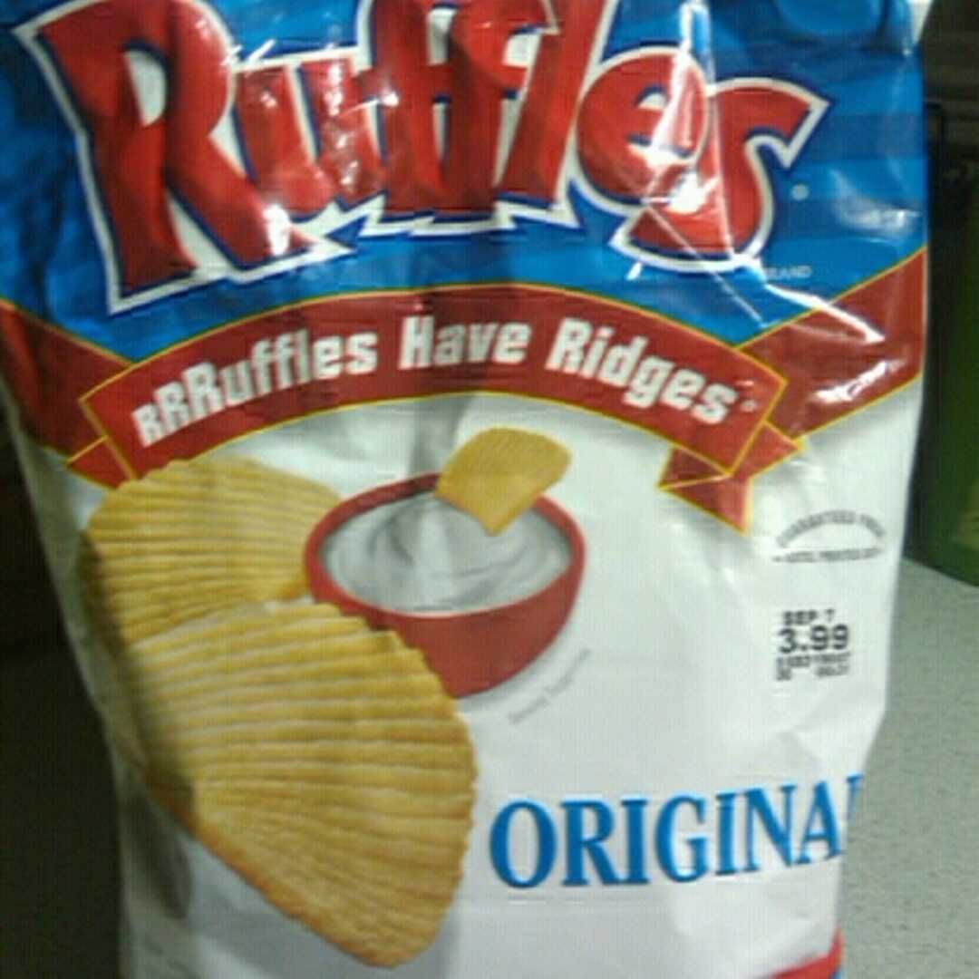 Diving Clip Ruffles Original Potato Chips - 1oz Single Serve Bags, 10 ...