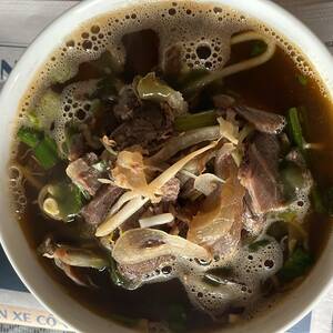Oriental Style Beef and Rice Noodle Soup (Vietnamese Pho Bo)