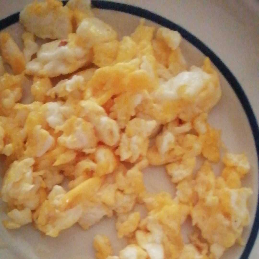 Huevos Revueltos (Enteros, Cocidos)