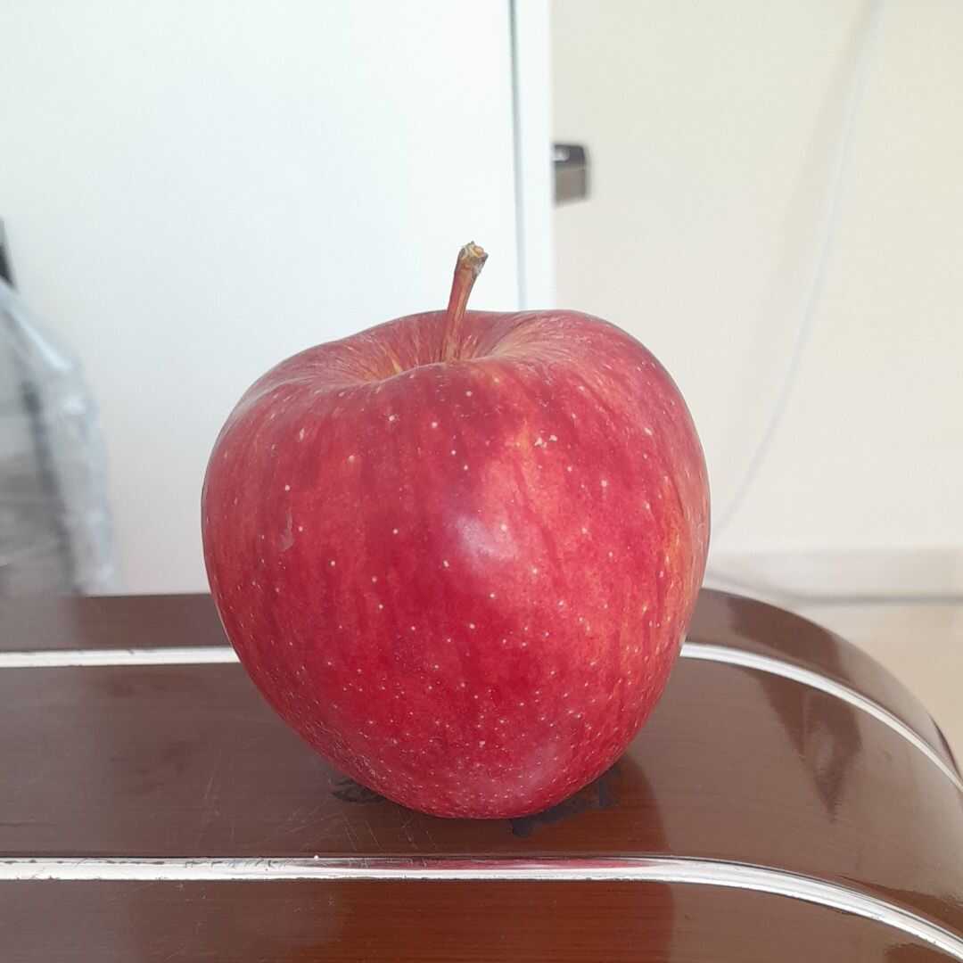 Kırmızı Lezzetli Elma