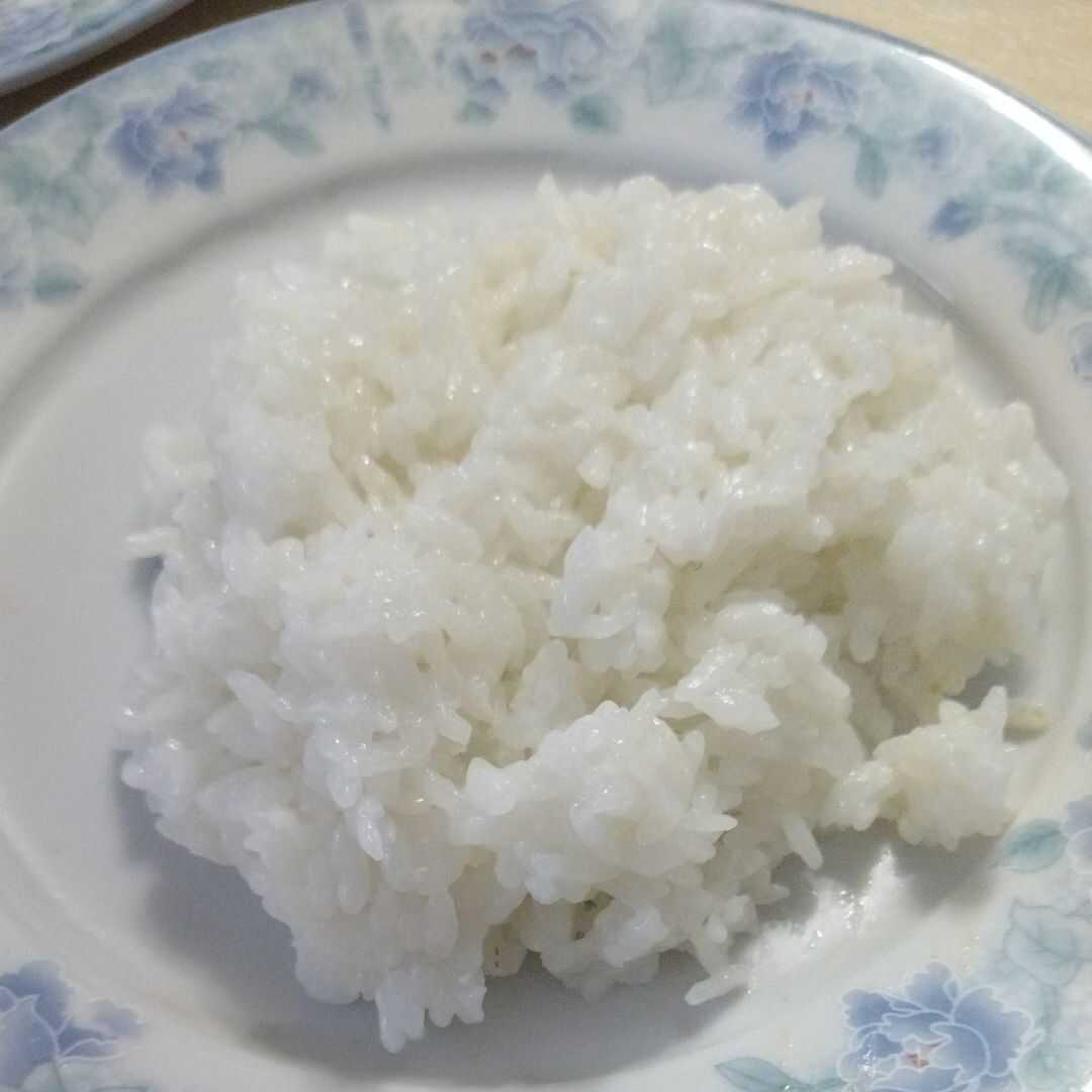 180 грамм риса. Калорийность риса сухого. 100 Грамм риса. 200 Грамм риса. 100 Грамм отварного риса это сколько.