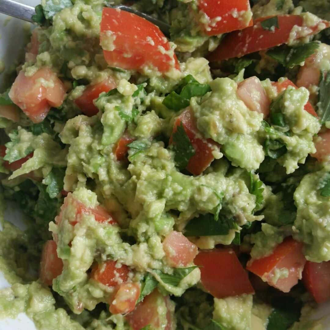 Guacamole with Tomatoes