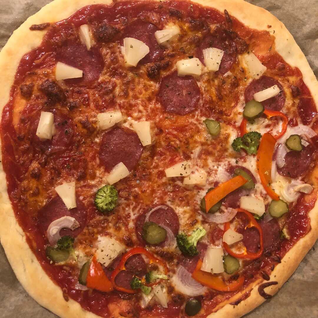 Pizza z Kiełbasą Pepperoni (36 cm)