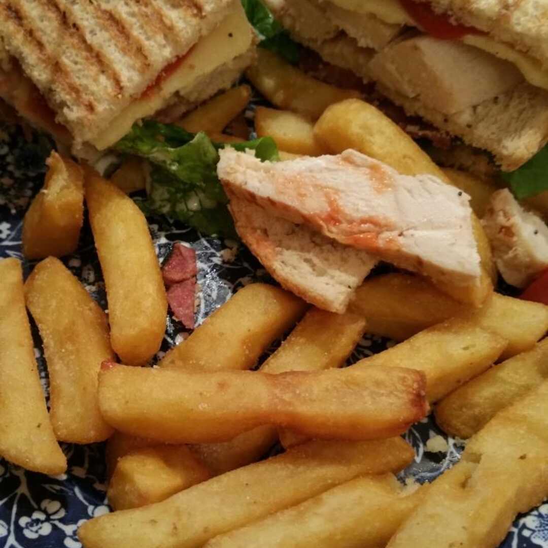 Wetherspoon BBQ Chicken, Bacon & Cheese Panini