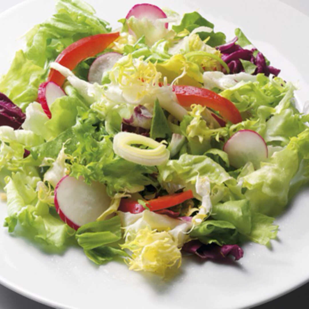 Gemischter Salat mit Dressing