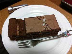 チョコレートケーキ（チョコレートフロスティング付き）