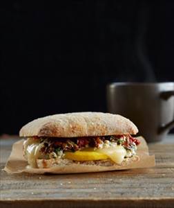 Starbucks Vegetable & Fontiago Breakfast Sandwich