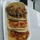 Tacos o Tostadas con Carne de Res, Queso, Lechuga, Tomate y Salsa