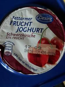 Desira Fettarmer Frucht Joghurt Schwarzkirsche
