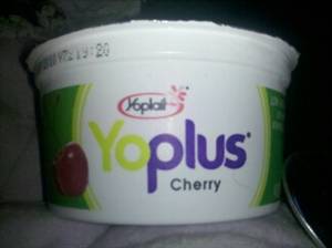 Yoplait YoPlus - Cherry