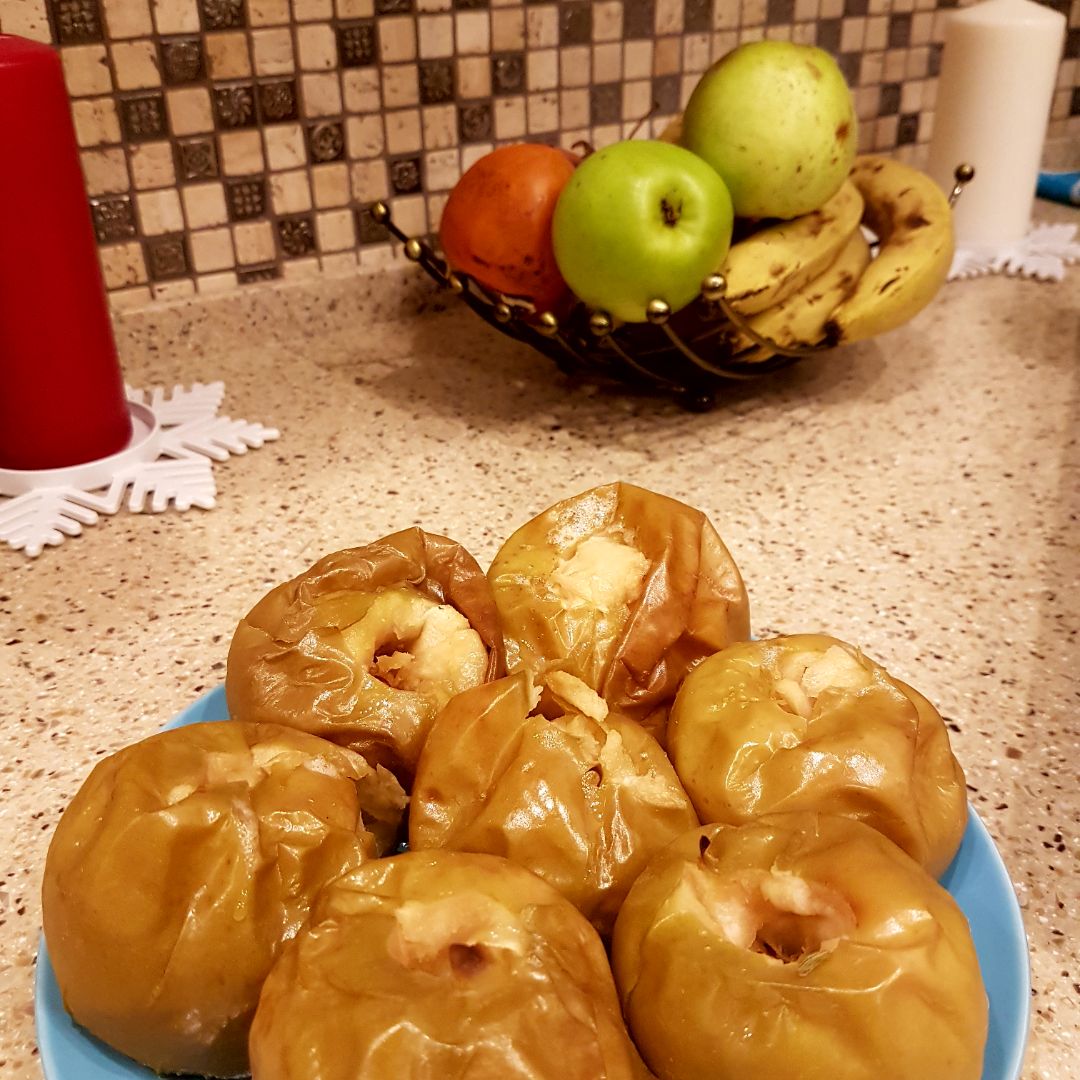 Печеное мамой. Печеные яблоки на Хэллоуин. Запеченные яблоки с сахаром. Печёные яблоки для похудения. Печеные яблоки без всего.