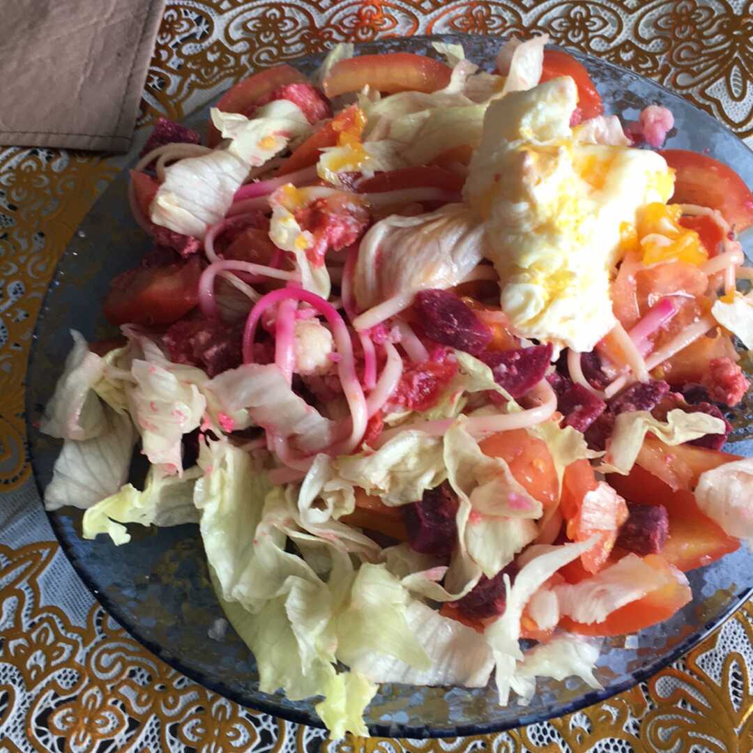 Ensalada de Lechuga con Huevo, Tomate y/o Zanahoria
