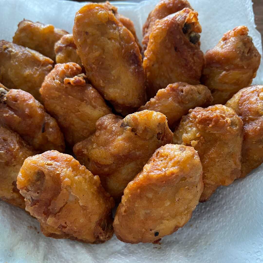 Chicken Wing Meat and Skin (Floured, Fried, Cooked)