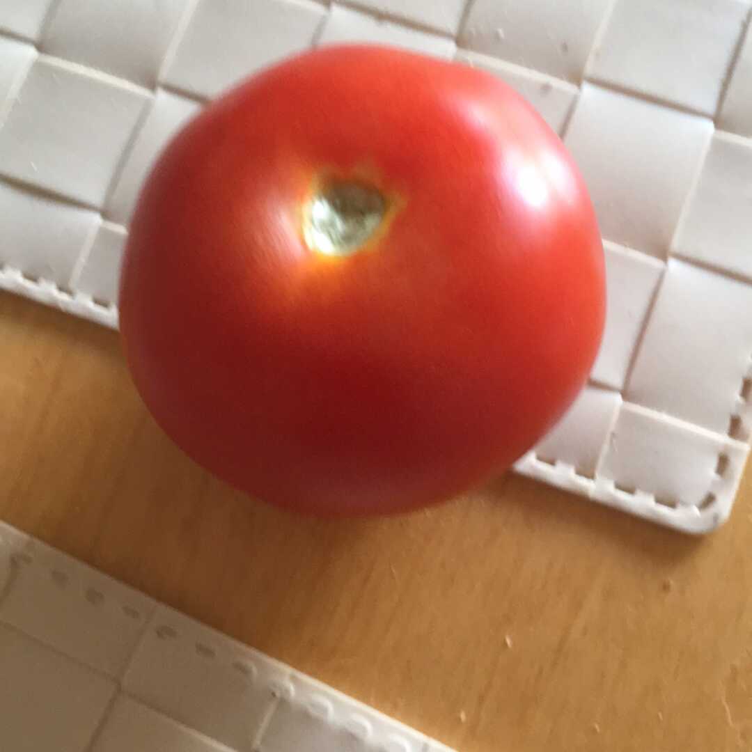 Tomaatit (Punaiset)
