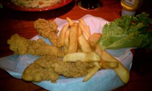Red Robin Clucks & Fries (no Dressing)