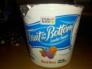 Stop & Shop Fruit on The Bottom Lowfat Yogurt - Mixed Berry