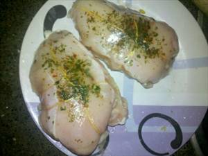 Roasted Broiled or Baked Chicken Breast (Skin Eaten)