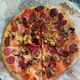 Etli ve Sebzeli Pizza