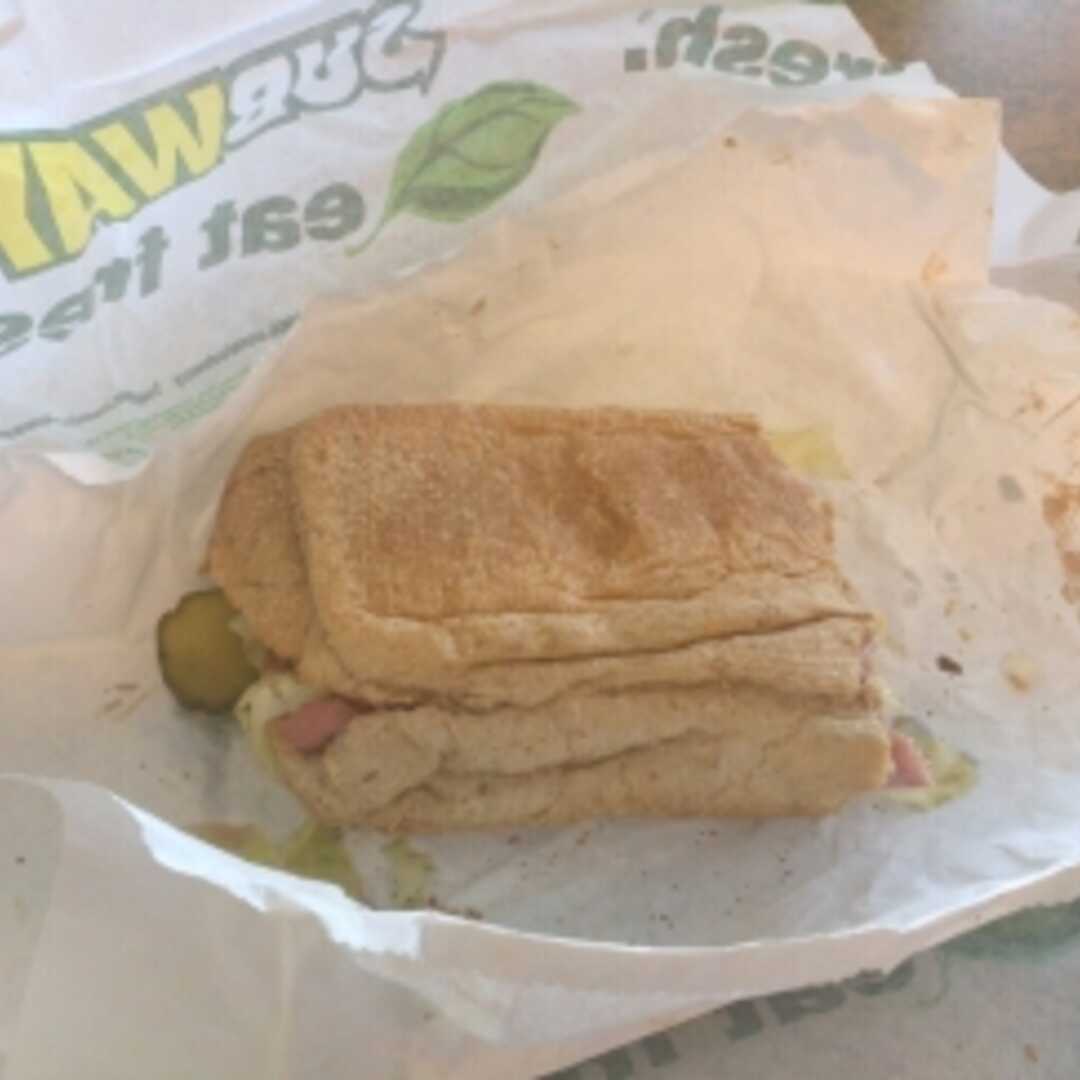 Subway 6" Double Cold Cut Combo (with Cheese)