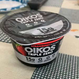Dannon Oikos Triple Zero - Strawberry