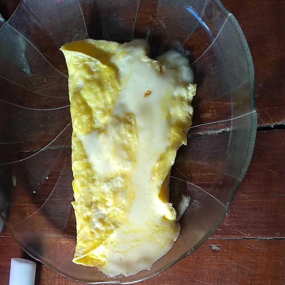 Tortilla de Huevos o Huevos Revueltos con Queso