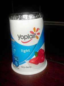 Yoplait Light Fat Free Yogurt - Very Cherry