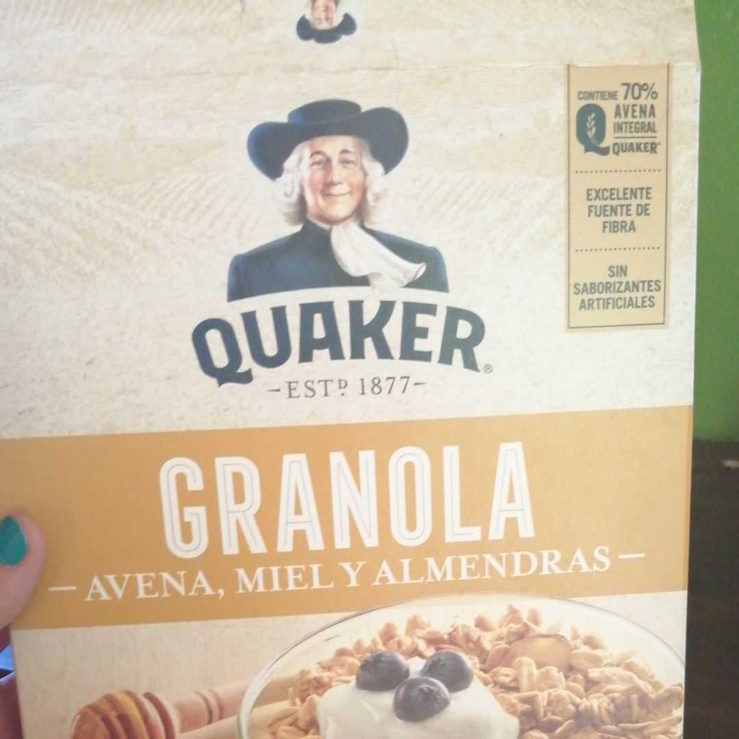 Quaker Granola Avena, Miel y Almendras