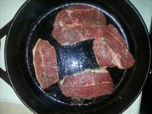 Beef Chuck (Top Blade, Trimmed to 1/4" Fat)