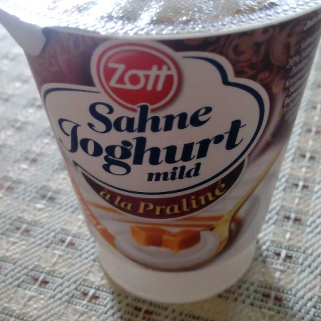 Zott Sahne Joghurt Mild à la Praline Caramel