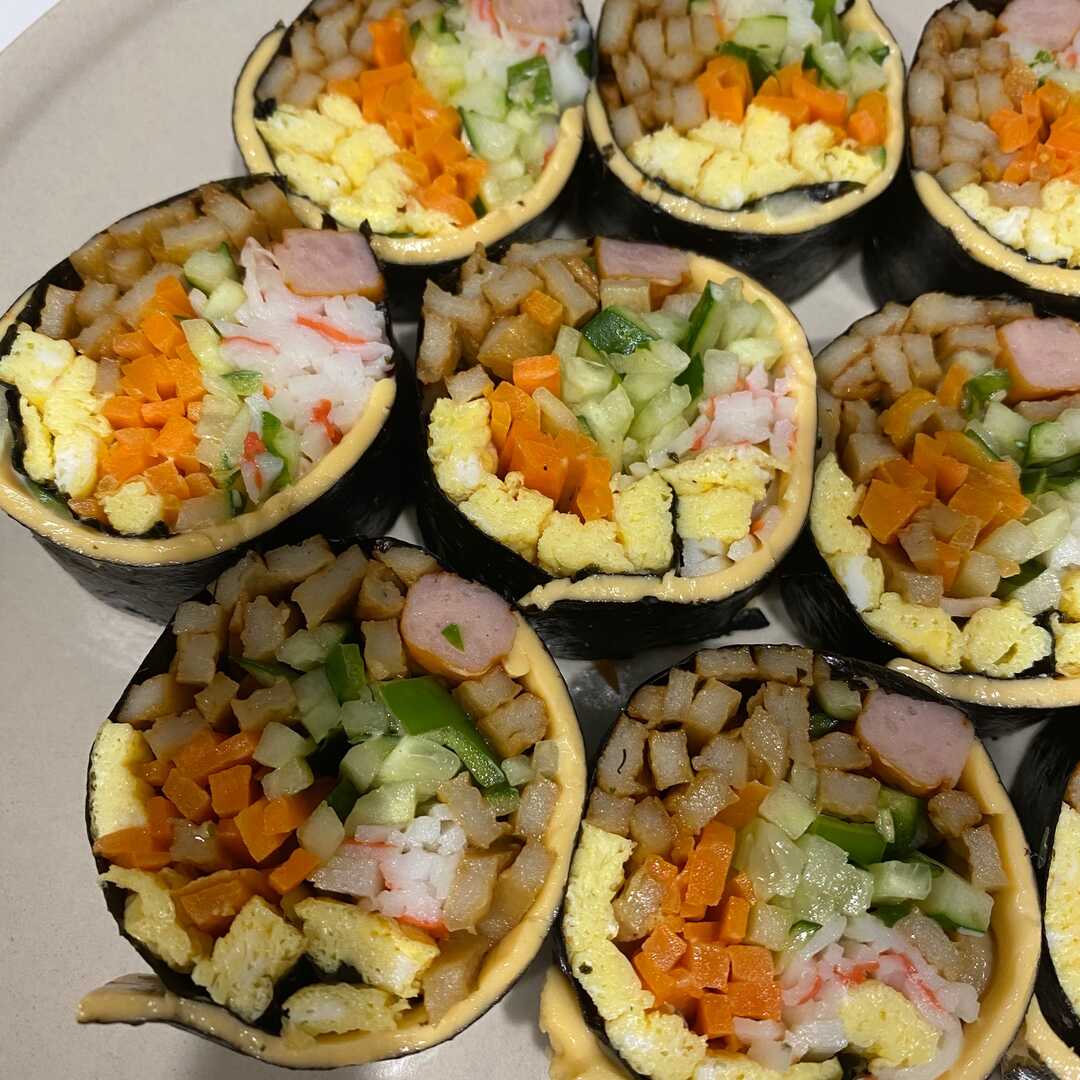 키토김밥안의 칼로리와 영양정보