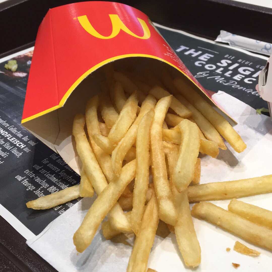 McDonald's Pommes Frites Groß