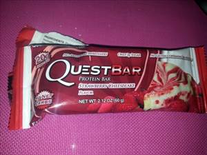 Questbar Strawberry Cheesecake