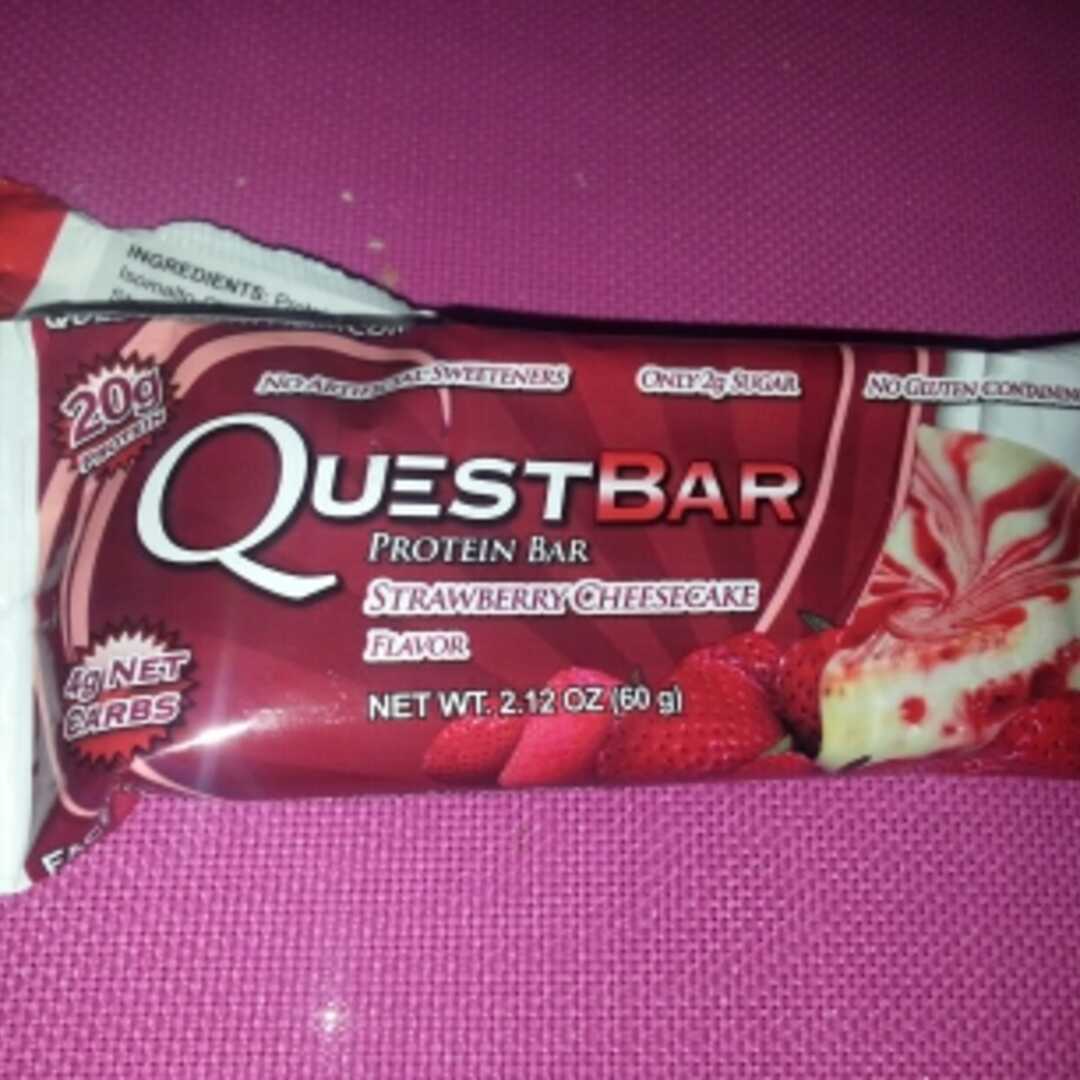 Questbar Strawberry Cheesecake