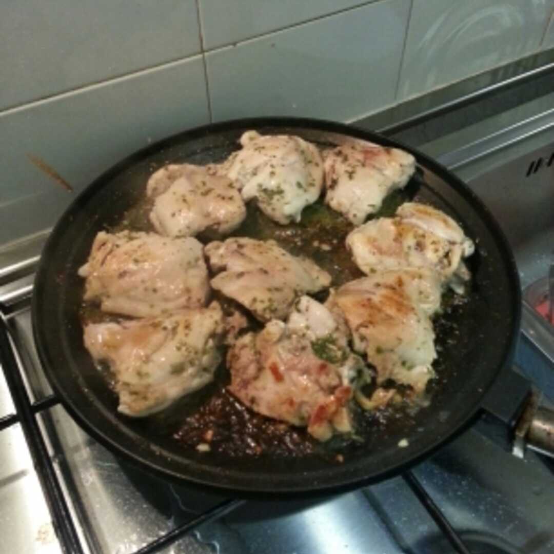 Pollo alla Griglia (Mangiato senza Pelle)
