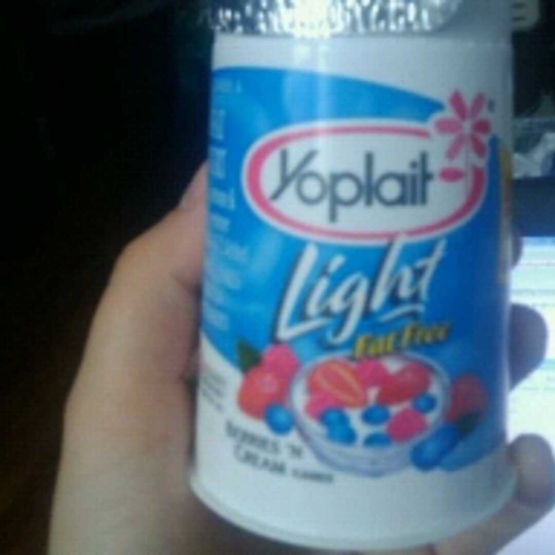 Yoplait Light Fat Free Yogurt - Berries 'N Cream