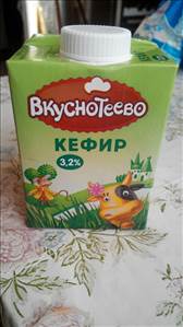 Вкуснотеево Кефир 3,2%