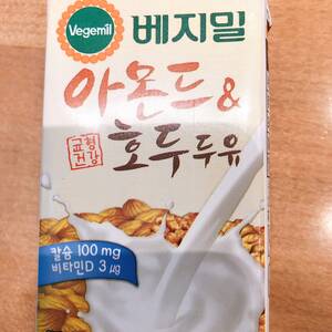 베지밀 아몬드와 호두 두유