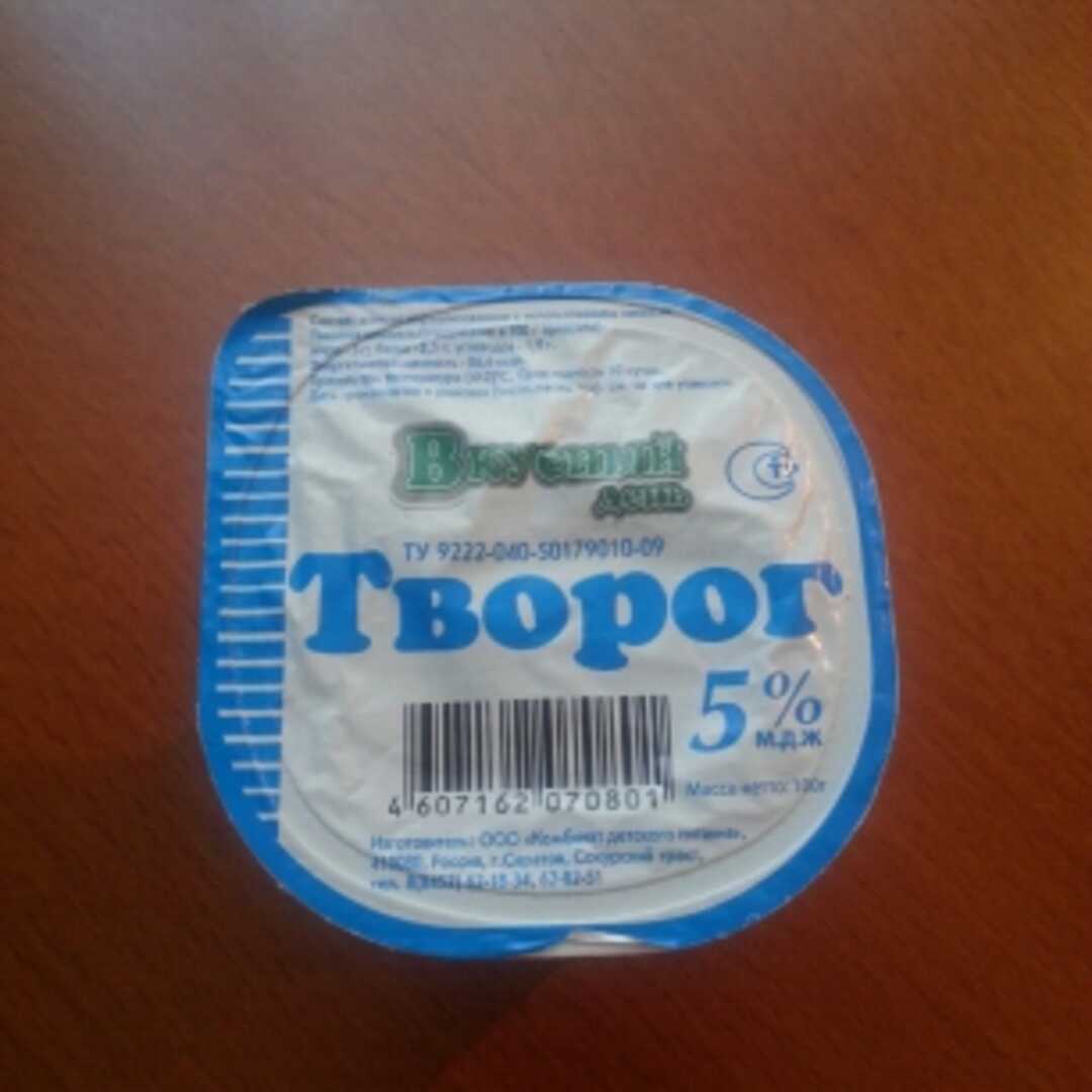 Вкусный День Творог 5%