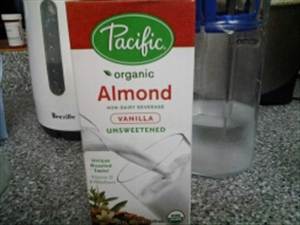 Pacific Natural Foods Organic Unsweetened Vanilla Almond Milk