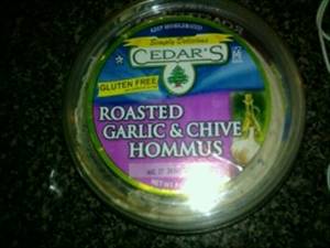 Cedar's Roasted Garlic & Chive Hommus