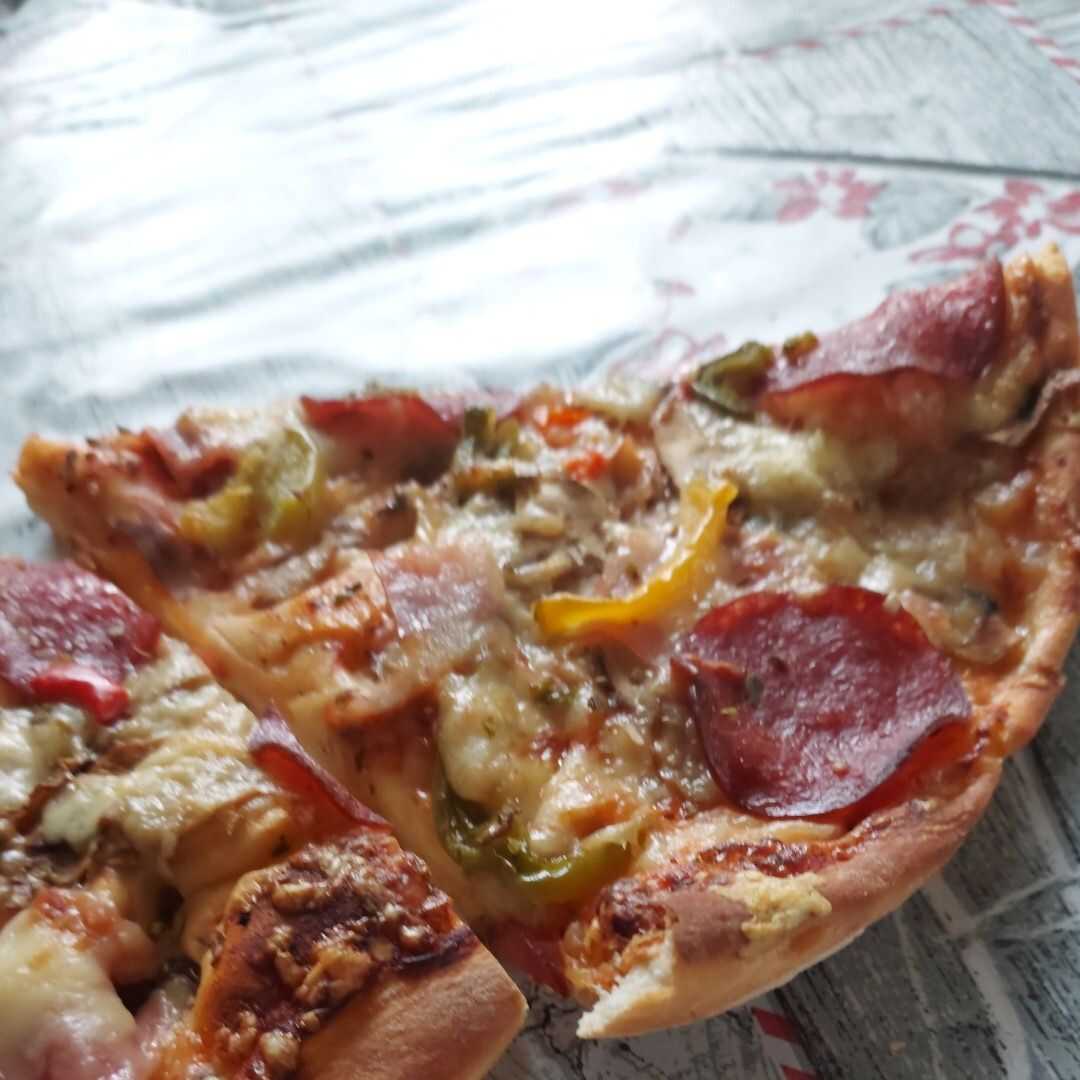 Pizza z Mięsem i Warzywami (36 cm)