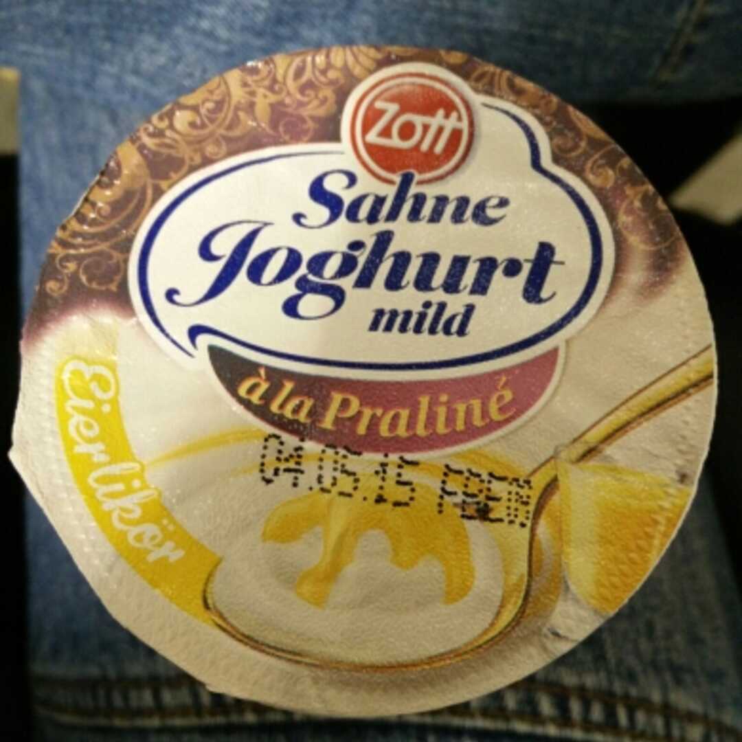 Zott Sahne Joghurt à La Praliné Eierlikör