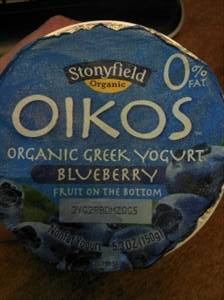 Stonyfield Farm Oikos Organic 0% Fat Greek Yogurt with Blueberry
