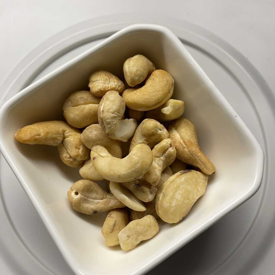 Орехи Кешью (1 чашка, жареные) Калории и Пищевая Ценность