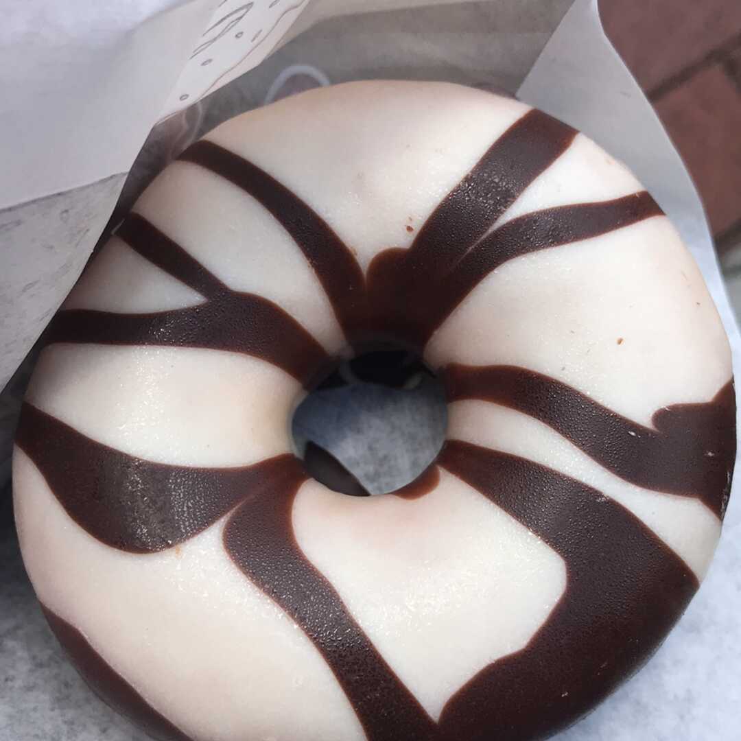 Donuts mit Schokoladenglasur