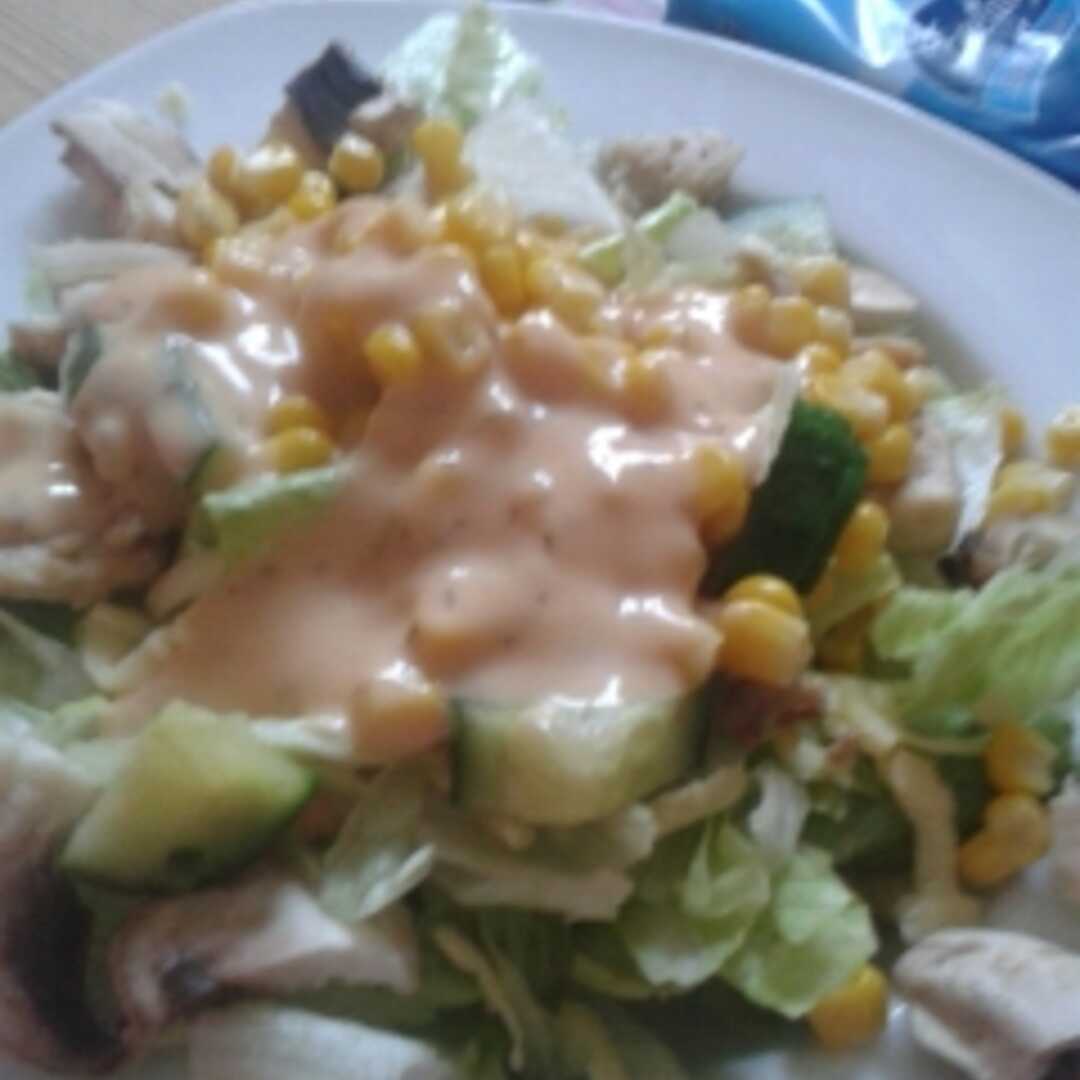 Gemischter Salat mit Dressing